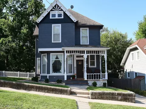 320 Frank St, Council Bluffs, IA 51503