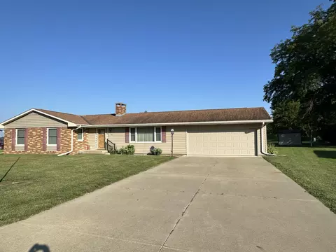 1015 N Poplar Dr, Avoca, IA 51521