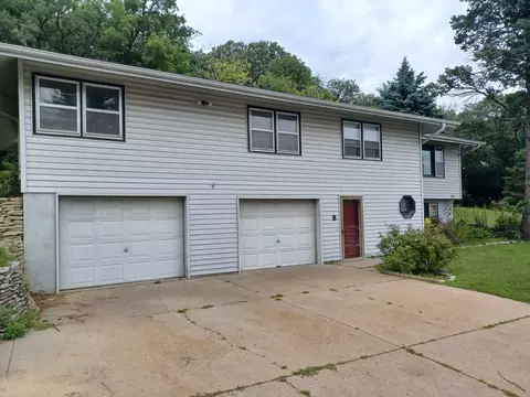 218 Wendy Heights Rd, Council Bluffs, IA 51503