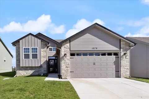 1078 Deveron Dr, Council Bluffs, IA 51503