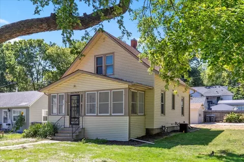 1636 N Broadway, Council Bluffs, IA 51503