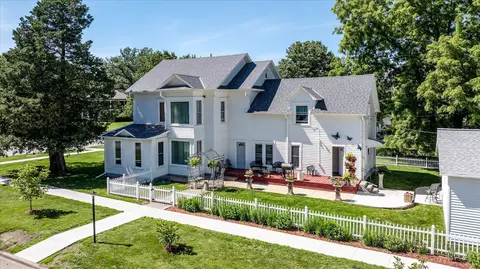 701 Antique City Dr, Walnut, IA 51577