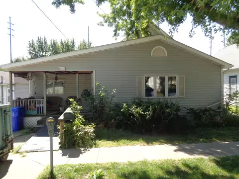 406 E 9th St, Logan, IA 51546