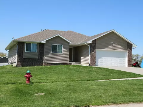 507 Park St, Minden, IA 51553