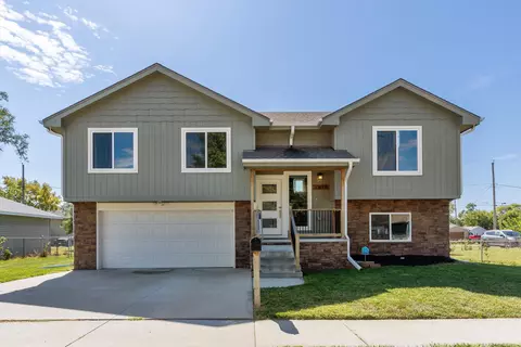 2815 4th Ave, Council Bluffs, IA 51501