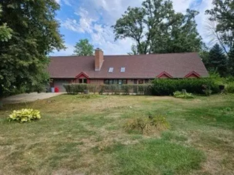 2812 Country Club Dr, Atlantic, IA 50022