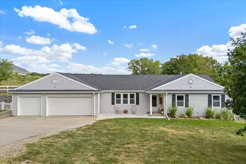22557 Elrod Ave, Glenwood, IA 51534