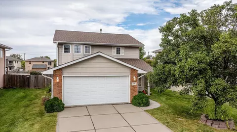 2318 S 17th St, Council Bluffs, IA 51501