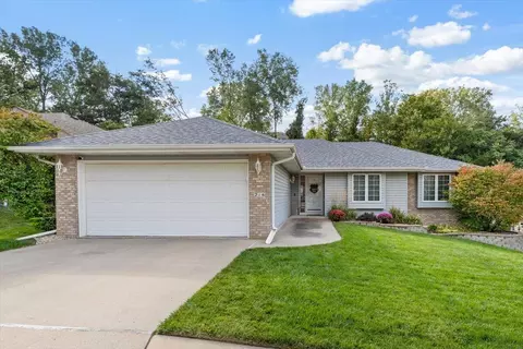 216 Lori Ln, Council Bluffs, IA 51503