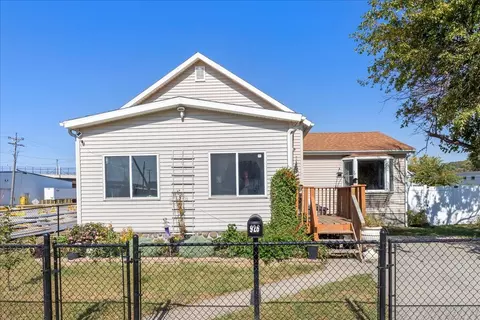926 Avenue F, Council Bluffs, IA 51501