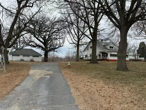 910 N Locust, Glenwood, IA 51534