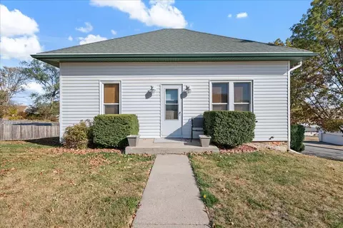 402 Park St, Minden, IA 51553