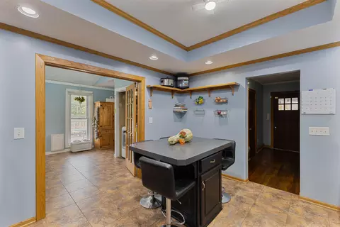 Entry Way - 514 Cipher St, Macedonia, IA 51549 photo 4 of 6