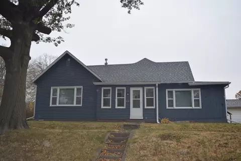 912 Laurel St, Harlan, IA 51537