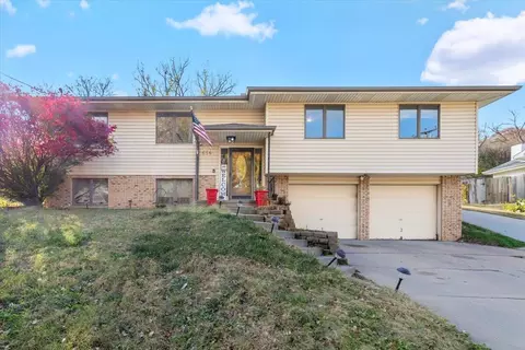 654 Harrison St, Council Bluffs, IA 51503