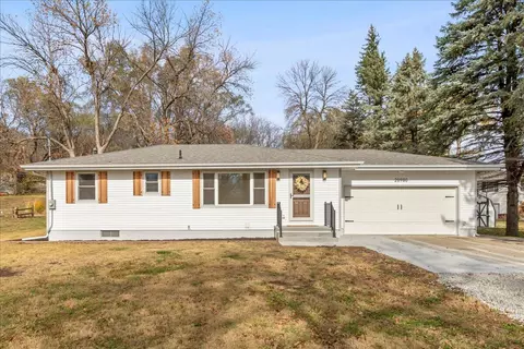 20980 Pioneer Trl, Council Bluffs, IA 51503