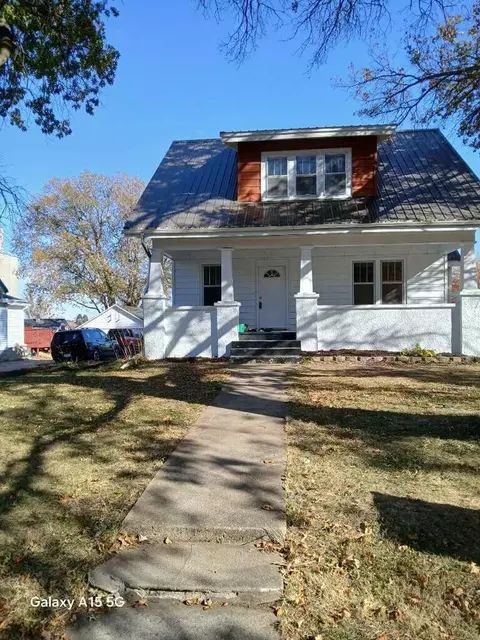 2106 7th St, Harlan, IA 51537