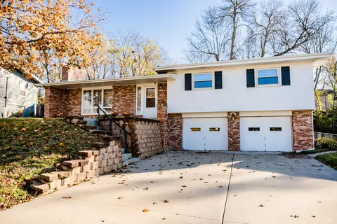 705 N Hazel St, Glenwood, IA 51534