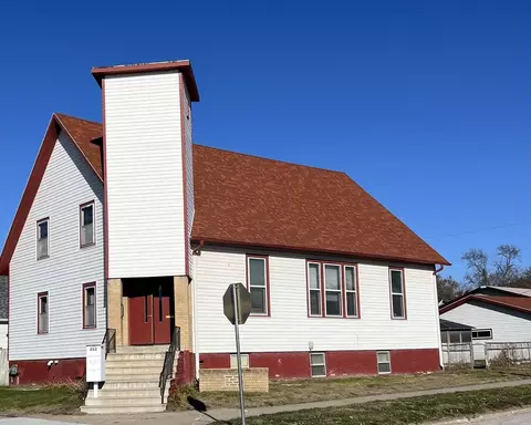 202 N 1st St, Missouri Valley, IA 51555
