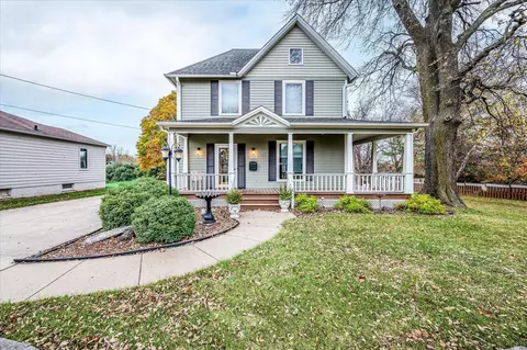903 E 10th St, Atlantic, IA 50022
