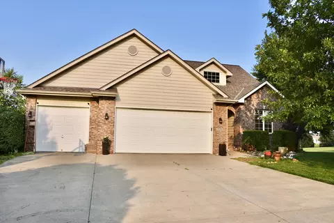 17363 Turnberry Rdg, Council Bluffs, IA 51503