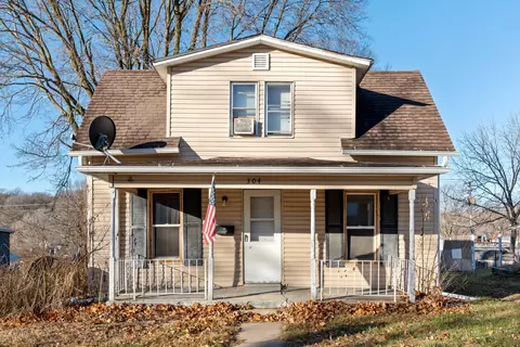 304 N Walnut St, Glenwood, IA 51534
