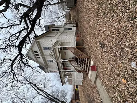2 N Hazel St, Glenwood, IA 51534