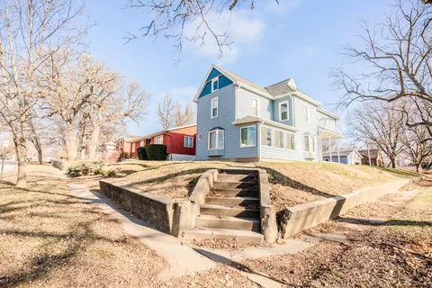 301 N Walnut St, Glenwood, IA 51534