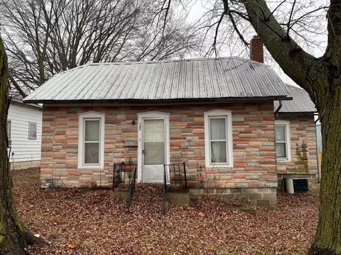 105 S 5th St, Red Oak, IA 51566