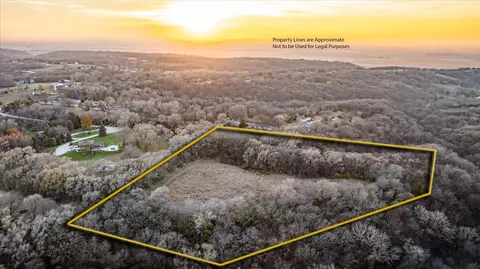 2242 290th St, Missouri Valley, IA 51555