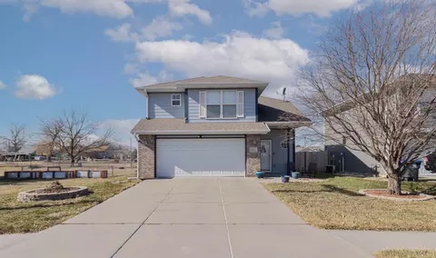 2322 S 18th St, Council Bluffs, IA 51501