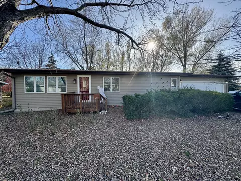 207 Ash St, Cleghorn, IA 51014