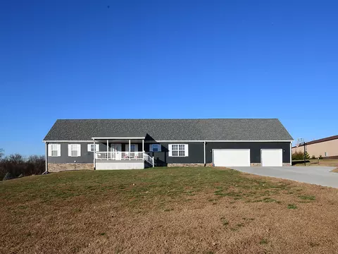 2493 280th Ave, Sidney, IA 51652