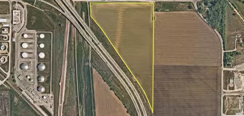 29 E 17 Ac E South Omaha Bridge Rd, Council Bluffs, IA 51503