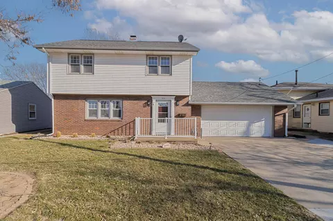 514 Trail Ridge Rdg, Council Bluffs, IA 51503