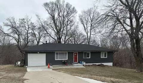 1724 Jennings Ave, Council Bluffs, IA 51503