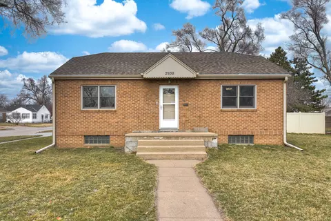 2938 Ave F, Council Bluffs, IA 51501