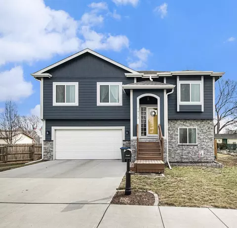 1913 S 9th St, Council Bluffs, IA 51501