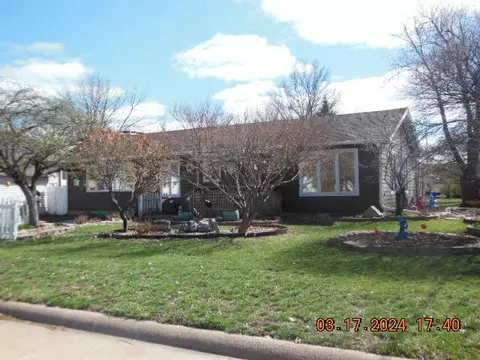 711 28 Ave, Council Bluffs, IA 51501