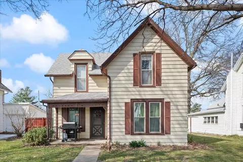 909 Main St, Tabor, IA 51653