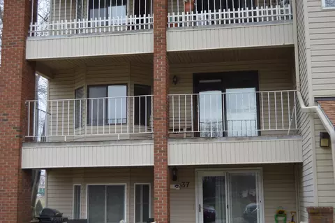 41 Lakeshore Ct, Council Bluffs, IA 51501