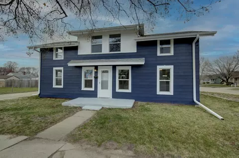 524 N 35th St, Council Bluffs, IA 51501
