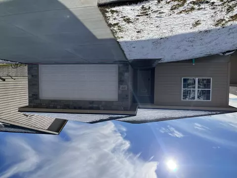 113 Paige Ln, Council Bluffs, IA 51503