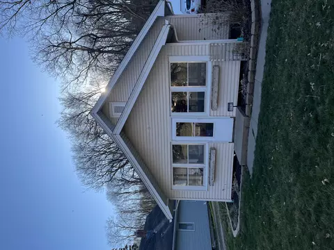 1712 N North Broadway, Council Bluffs, IA 51503