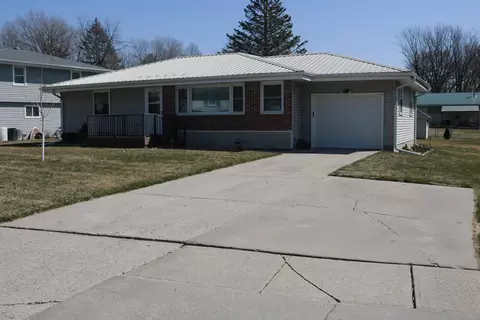 1406 16th St, Harlan, IA 51537
