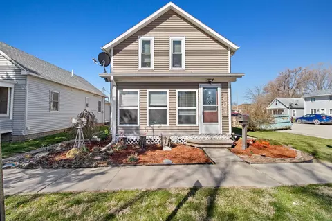 223 N 1st St, Missouri Valley, IA 51555