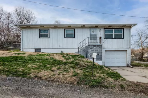 5120 Y St, Omaha, NE 68117