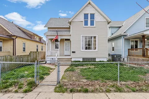 1906 S 11th St, Council Bluffs, IA 51501