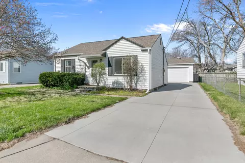 1012 Pine St, Council Bluffs, IA 51501