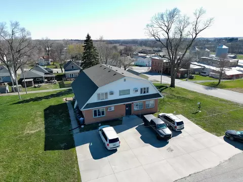 207 Pleasant St, Carson, IA 51525 photo 2